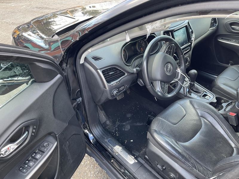 2019 JEEP CHEROKEE LEFT A-PILLAR BLACK PC:PXJ 69K -SPORT- 52020