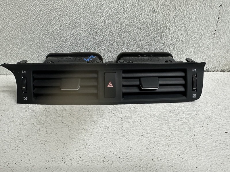 2012 Lexus CT200H Dash Bezel With Air Vents Oem