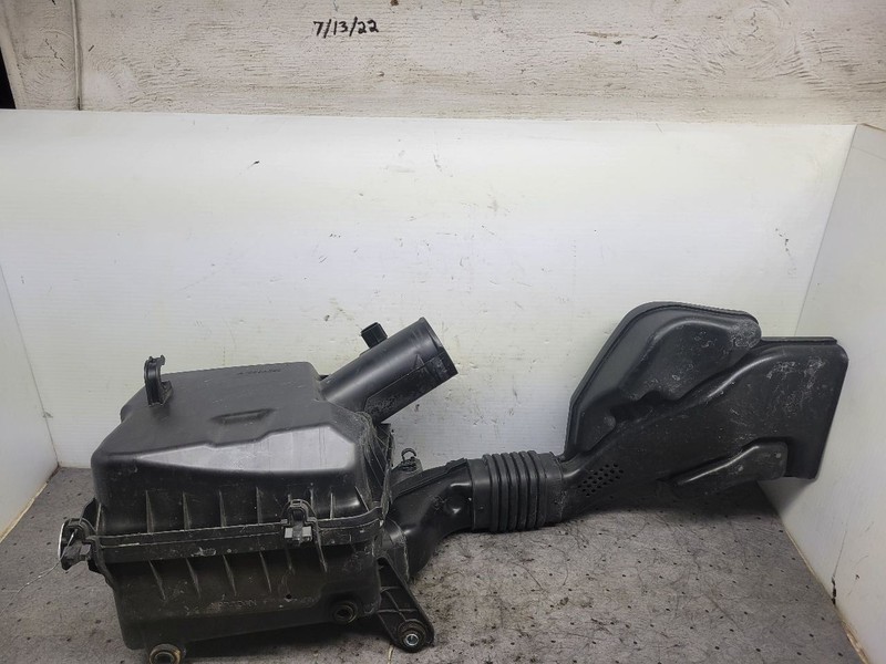 Air Cleaner Fits 16-24 OUTLANDER SPORT 1701949