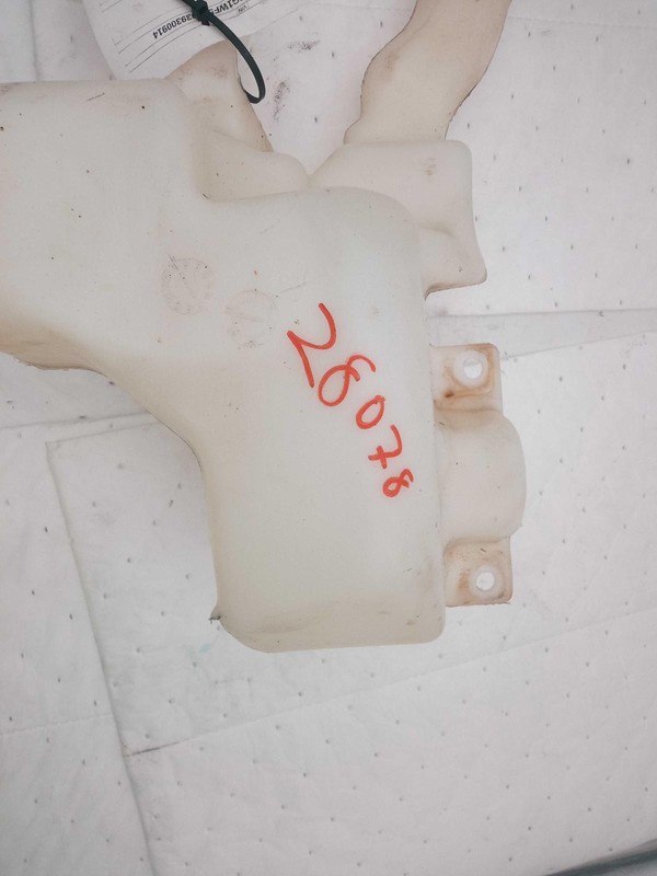 Used Washer Fluid Reservoir fits: 2003 Chevrolet ImpalaGrade B