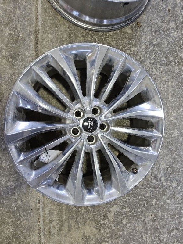 2020-2024 Ford Edge Wheel Rim 20x8-1/2 Aluminum 15 Spoke