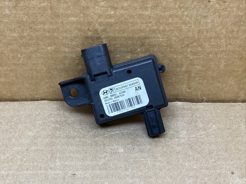 2013-2018 Santa Fe Sport Passenger Seat Occupant Occupancy Sensor 88952-4Z500
