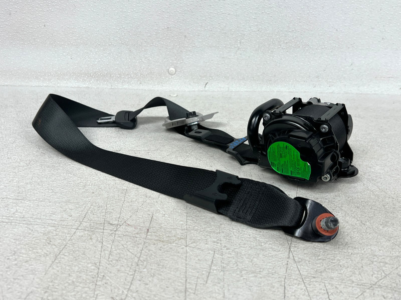 ⭐2025-2026 KIA K4 FRONT LEFT DRIVER SEAT BELT RETRACTOR STRAP BLACK OEM LOT2730