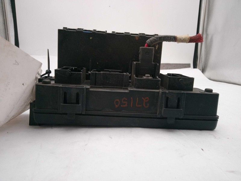 2016 Jeep Compass Integrated Power Module OEM 68289248AA 98K Miles White