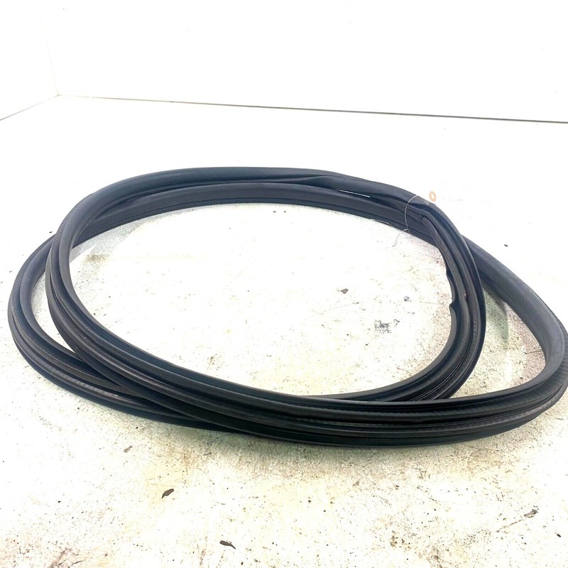 Front Right Door Rubber Seal OEM 7258312 2011 - 2017 2018 BMW 340 XI F30 F32