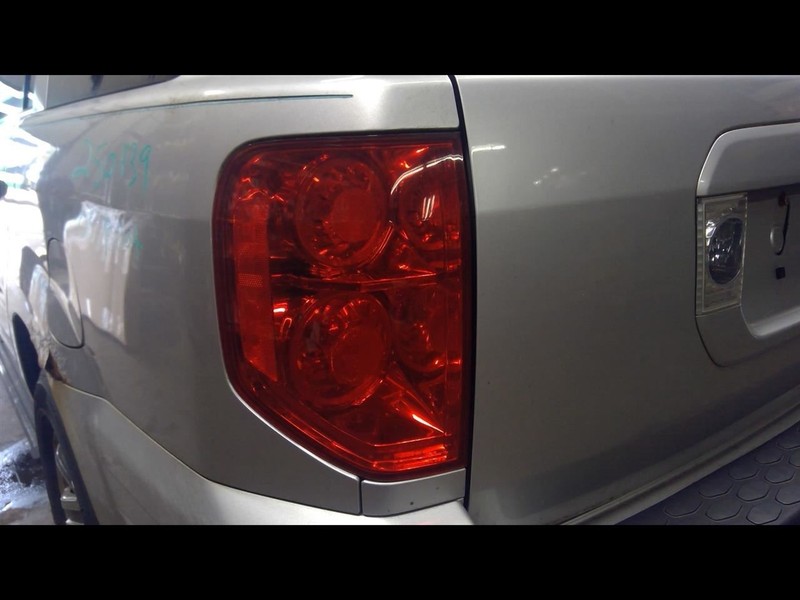 Driver Left Tail Light Fits 03-05 PILOT 1571253