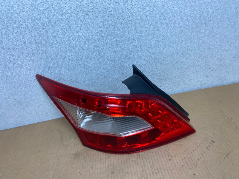 2009 2010 2011 Nissan Maxima Left Driver Lh Side Tail light OEM AD0951 LK