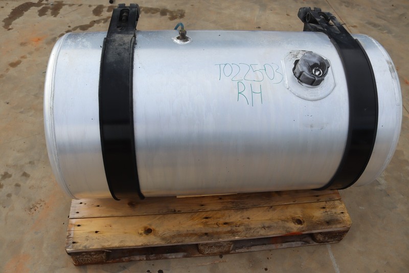 13-20 FREIGHTLINER CASCADIA EVOLUTION 125 RIGHT 100 GAL FUEL TANK 48' X 25' OEM