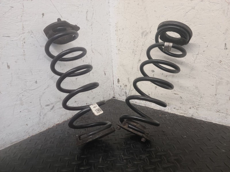 22-25 Honda Civic Sedan Rear Suspension Coil Springs Pair OEM 52441-T20-A21