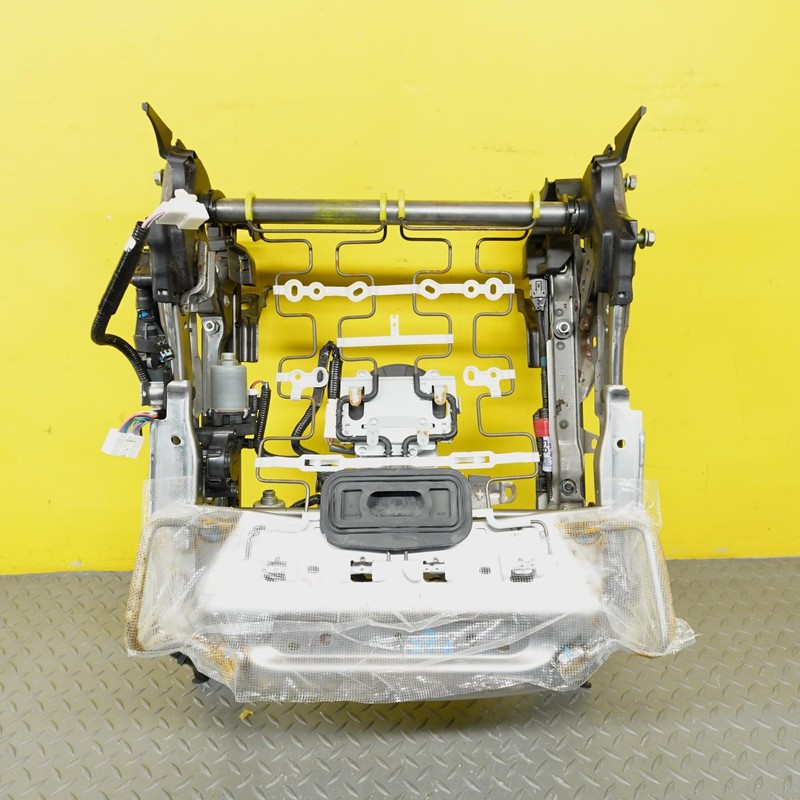 2014-2024 LEXUS IS350 Front Right Side Seat Lower Track Frame Oem