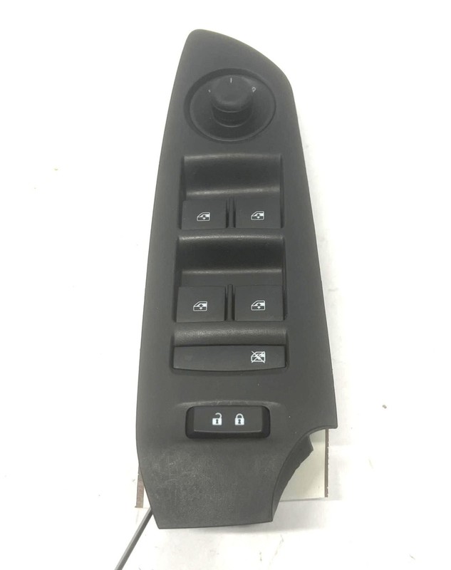 2015-2022 Chevy Trax 1lt LH Driver Left Dront Door Switch With Bezel OEM