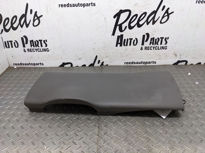 2009 -2014 SILVERADO SIERRA TAHOE YUKON Lower Dash Knee Bolster Panel1184315