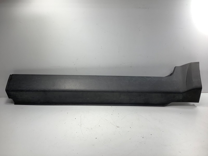 03-04 Honda Element Right Front Rocker Molding 71800-SCV-A01ZA OEM