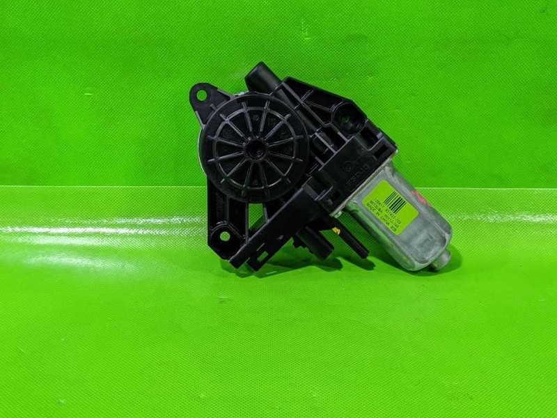 11-20 GRAND CHEROKEE PASSENGER RIGHT REAR WINDOWMOTOR OEM 4370-44