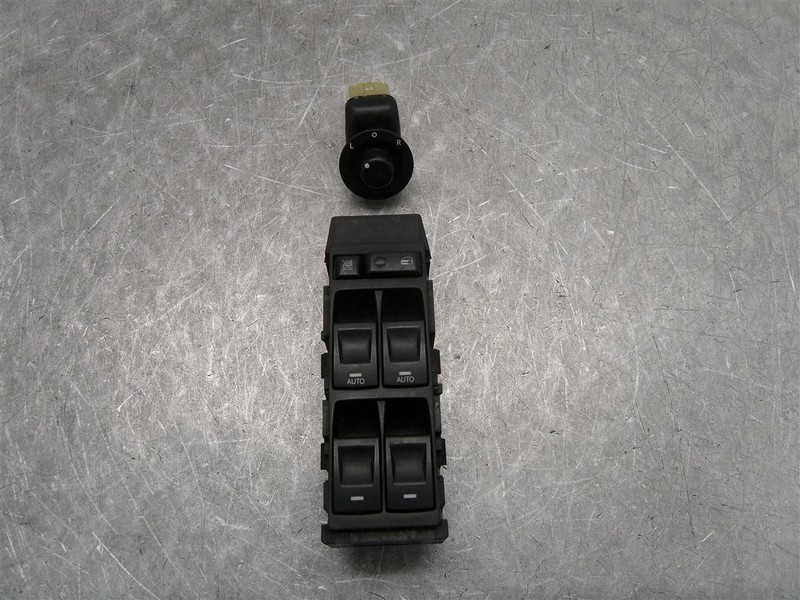 2006-2010 CHRYSLER 300 MASTER WINDOW SWITCH & MIRROR SWITCH OEM 04602736AA