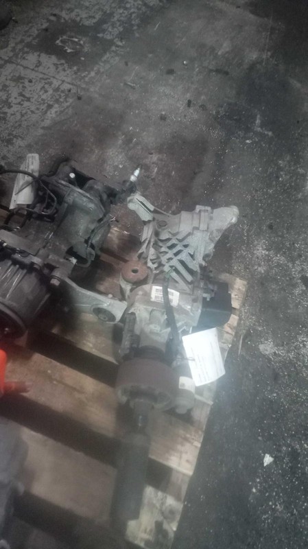 2016 VOLVO V60 Differential Carrier Assembly 4WD OEM 125k Miles - Warranty