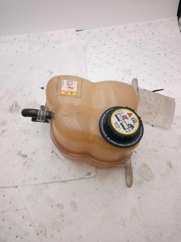 2003 Ford Explorer Engine Coolant Reservoir OEM 3L248A080AA 4.60L Used