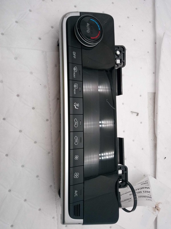 2021 KIA Seltos A/C Selector Switch OEM 97250Q5290DHV 61K Miles White