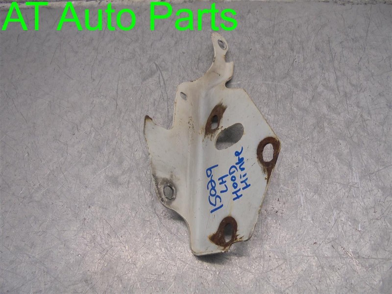 2003 CADILLAC ESCALADE DRIVER LEFT HINGE WHITE OEM 12472769