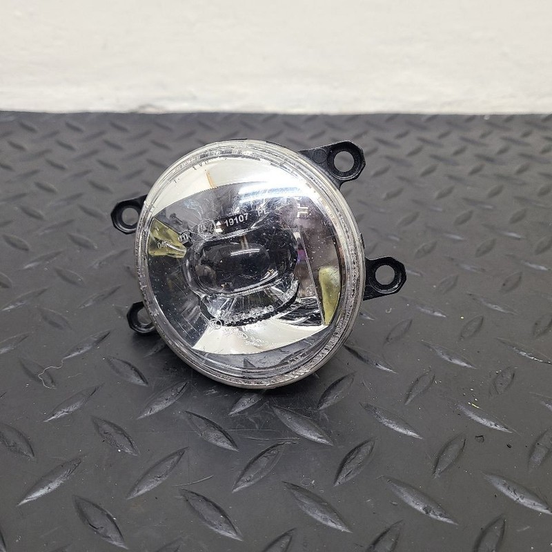 21-24 Toyota Sienna Right Passenger Fog Light Lamp Assembly OEM 81210-08040