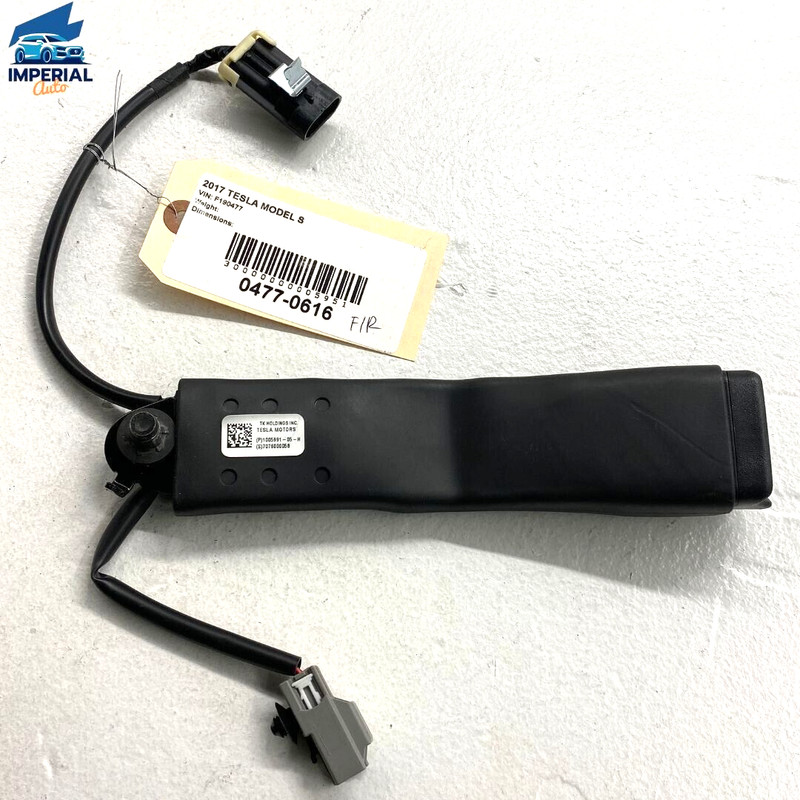 2012 - 2020 Tesla Model S Front Right Passenger Seat Belt Seatbelt Buckle OEM