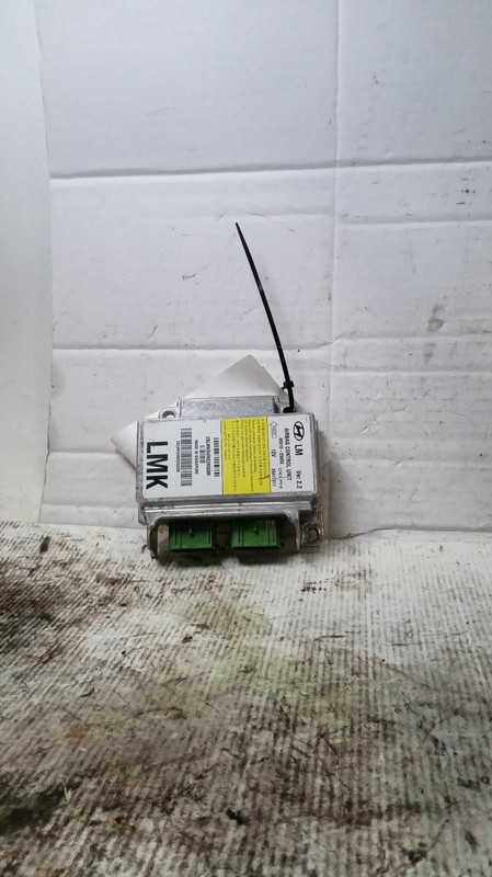 Used Air Bag Module fits: 2015 Hyundai Tucson Air Bag center console with roof a