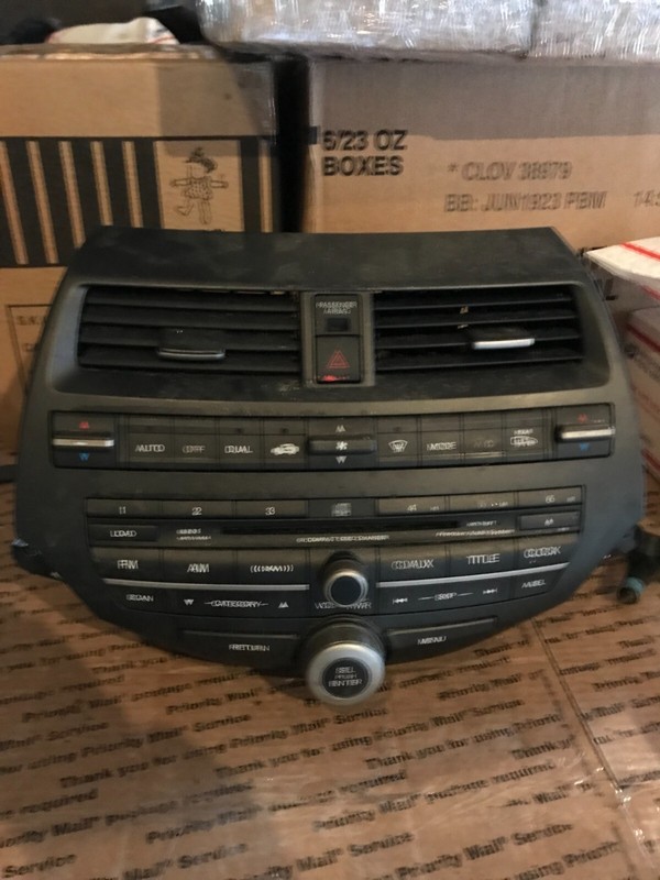 MS-U27 Honda Pioneer In Dash 6-Disc CD Player DEX3147XZHS1