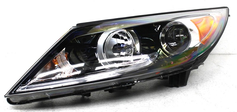 OEM Left Driver Side Halogen Headlamp For KIA Sportage Base 92101-3W450