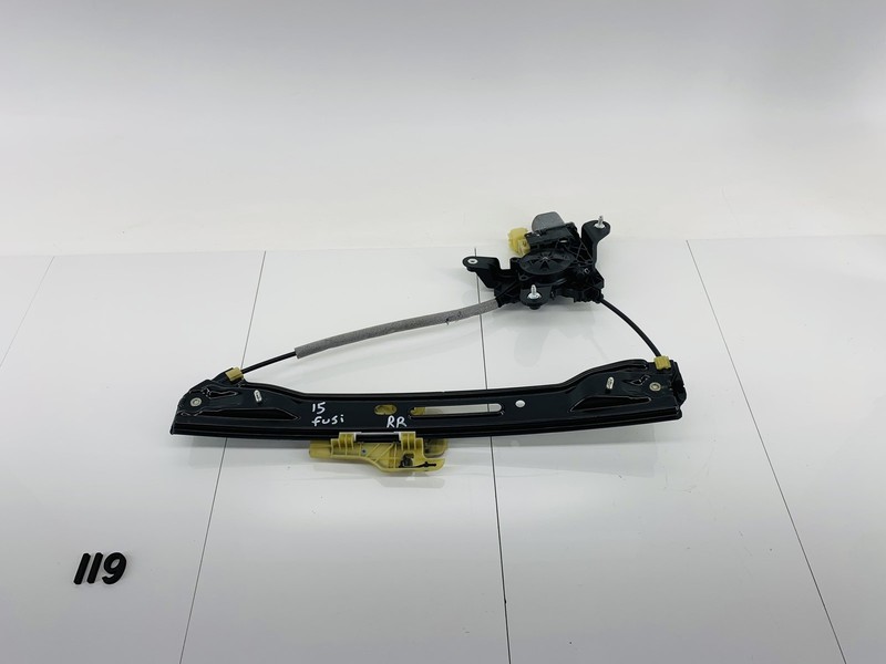 13-20 FORD FUSION REAR RIGHT PASSENGER SIDE DOOR WINDOW GLASS REGULATOR OEM
