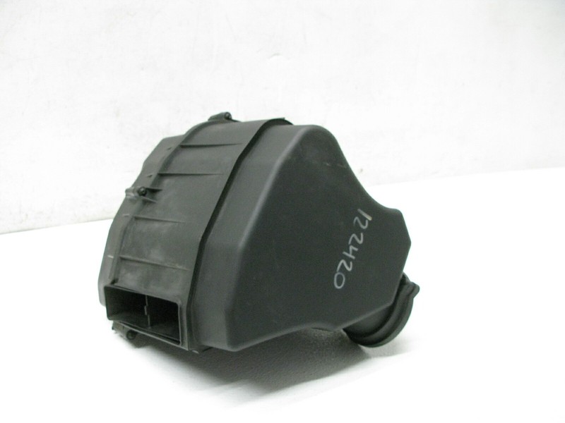 03-10 AUDI D3 A8 S8 INTAKE AIR CLEANER FILTER BOX TUBE OEM 122420