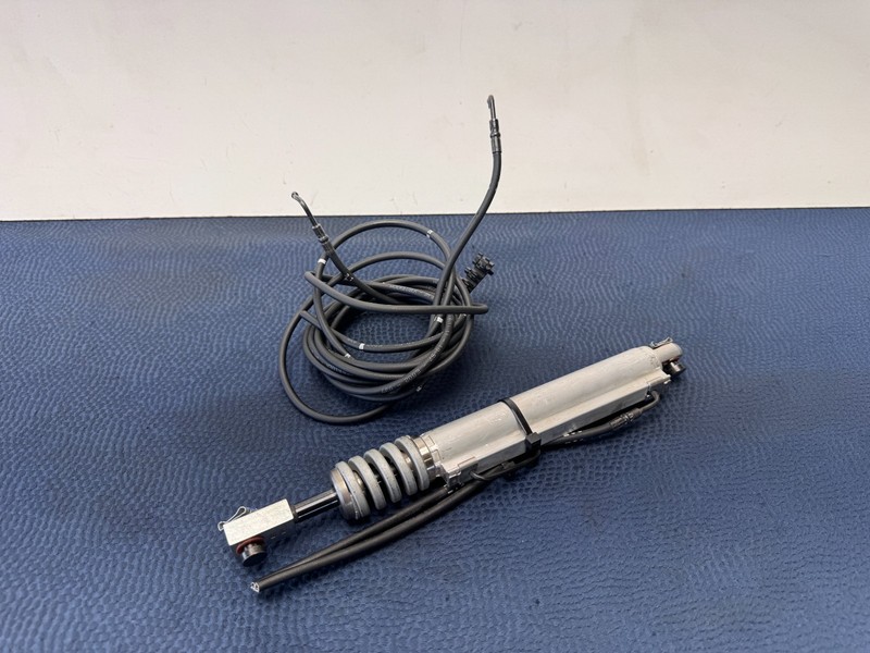 07-20 OEM BMW E93 F33 328 335 Convertible Top Left Roof Tray Hydraulic Cylinder