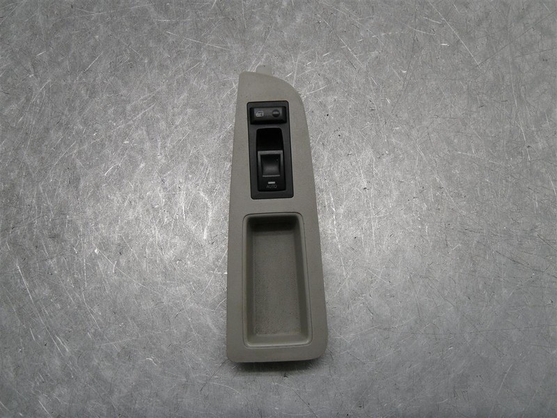 2006 CHRYSLER 300 PASSENGER FRONT WINDOW LOCK SWITCH OEM4602742AA