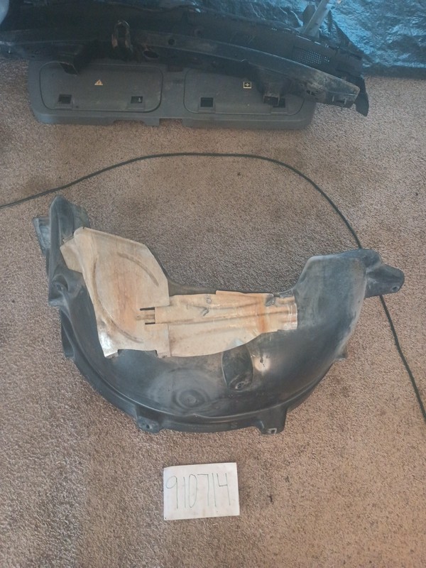 97-05 Mercedes ML500 W163 Right Front Inner Arch Liner Wheel 1638840822