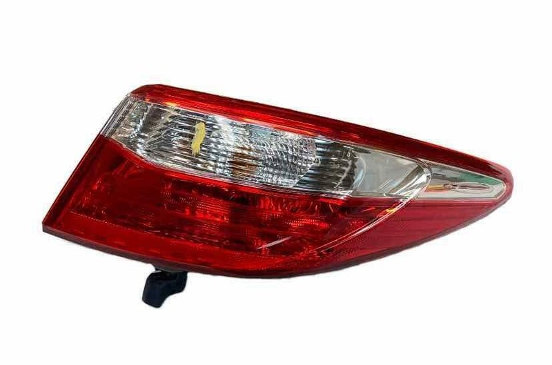 Toyota Camry tail light 2015 2017 right passenger side assy OEM 8155006640