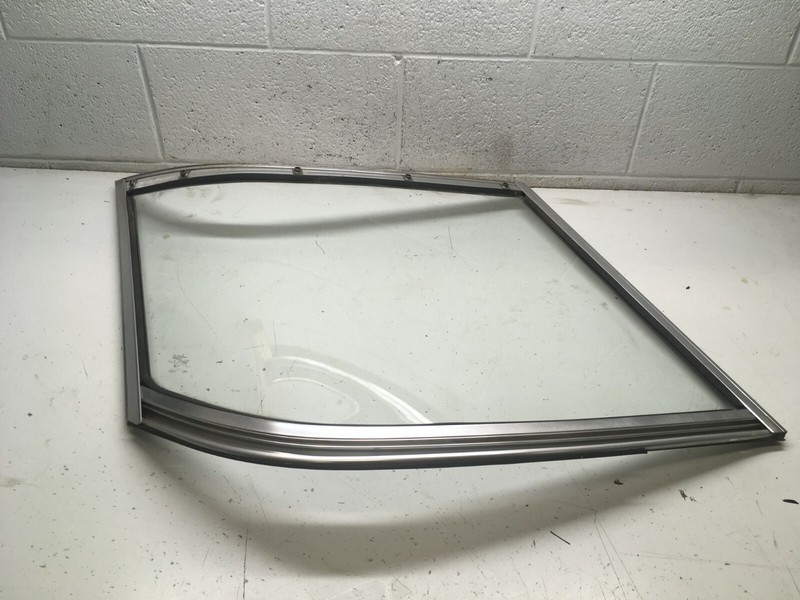 Z7 175 Euroline Boat Windshield Driver Starboard Right