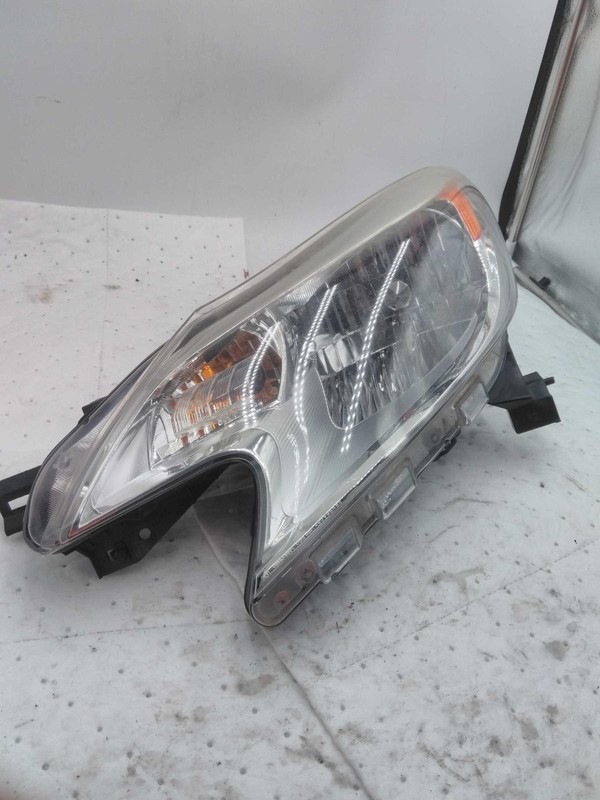 Used Left Headlight Assembly fits: 2015 Nissan Versa Htbk Note Left Grade C