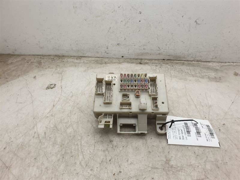 2003 TOYOTA 4 RUNNER SR5 4.0L CABIN FUSE BOX