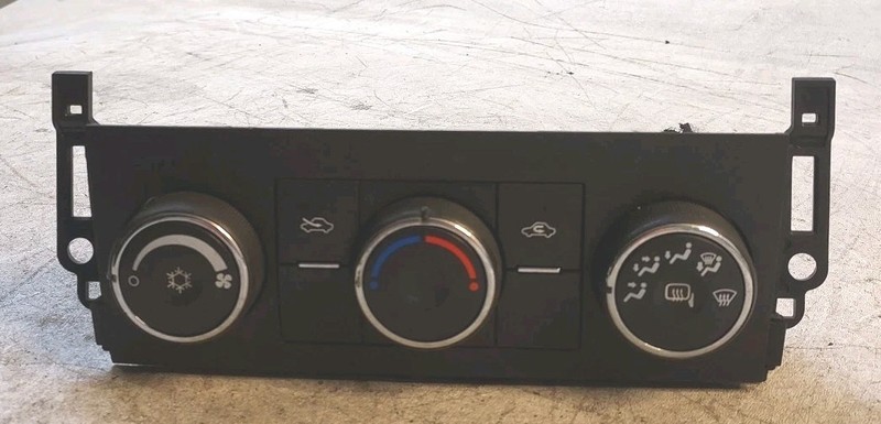 2007 - 2014 Chevrolet Silverado GMC Sierra Climate Control Switch 20887816 OEM