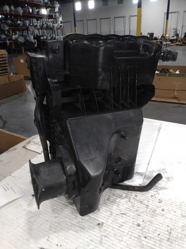 2016 Ford Expedition Air Cleaner Assembly OEM Black 3.5L Turbo Used Part