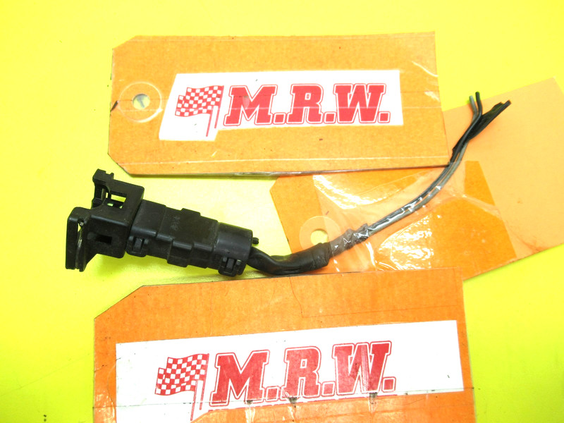 BRAKE FLUID MASTER CYLINDER SENSOR SWITCH WIRE PLUG for 03 04 05 06 TIBURON GT