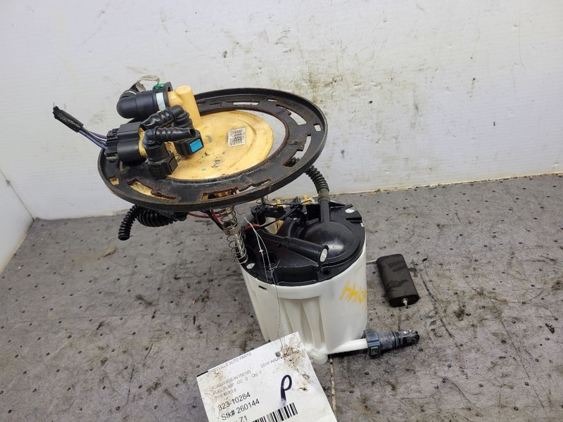 Fuel Pump Assembly Tank Mounted 3.6L Fits 18-25 WRANGLER 1781281