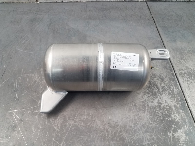 2013 Mercedes AMG E 63 Air Suspension Tank #2179 D5