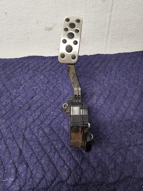 2008-2014 Subaru Impreza Wrx Sti 2.5L Gas Accelerator Pedal Pad Assembly Oem