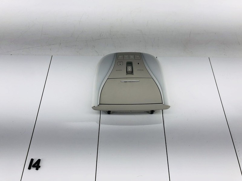 13-16 INFINITI QX60 FRONT ROOF OVERHEAD CONSOLE DOME LIGHT LAMP OEM