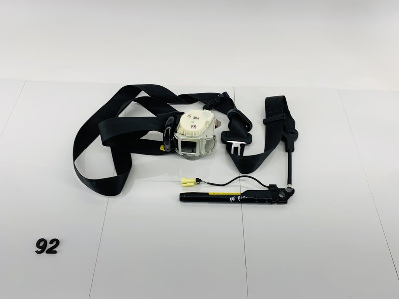 15-16 JEEP RENEGADE FRONT RIGHT PASSENGER SIDE SEAT BELT TENSIONER OEM