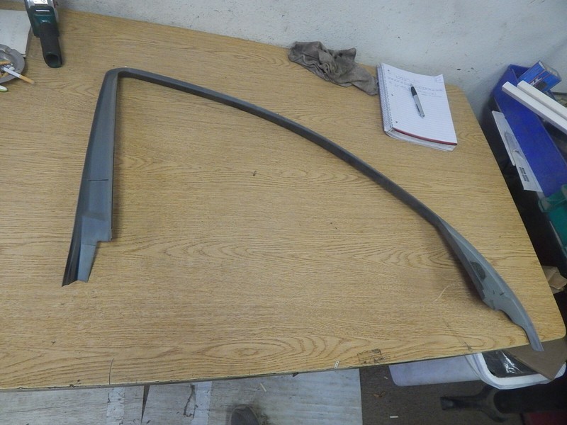 Mercedes-Benz RH 1-4297-000 Plastic Door Trim Frame 2207250271KZ *FREE SHIPPING*