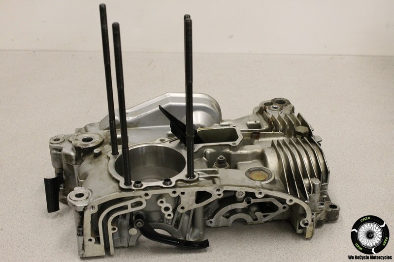 1998 BMW R 1100 ENGINE MOTOR HALF CASE CASING CRANK CASE OEM 1100R R1100R 98
