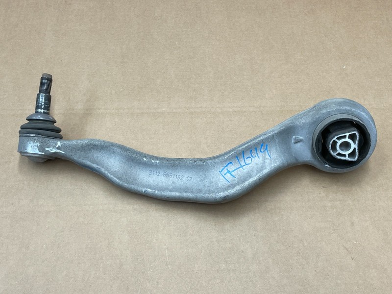 17 18 19 BMW G30 540i 530i Front Right Passenger Lower Control Arm RWD 1649 OEM