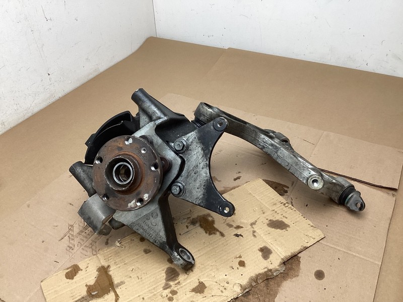 McLaren 650S 2016 Rear Left Driver Spindle Knuckle Hub W/ Control Arm 15 -17 :O