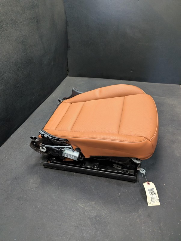Front Right Seat Lower Cushion w/ Frame Leather 2022 Cadillac CT4 2021 2023-2025